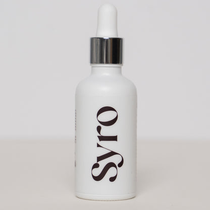 Syro Drench 4D Hyaluronic Acid serum bottle